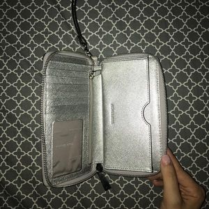 Michael Kors wallet/wristlet